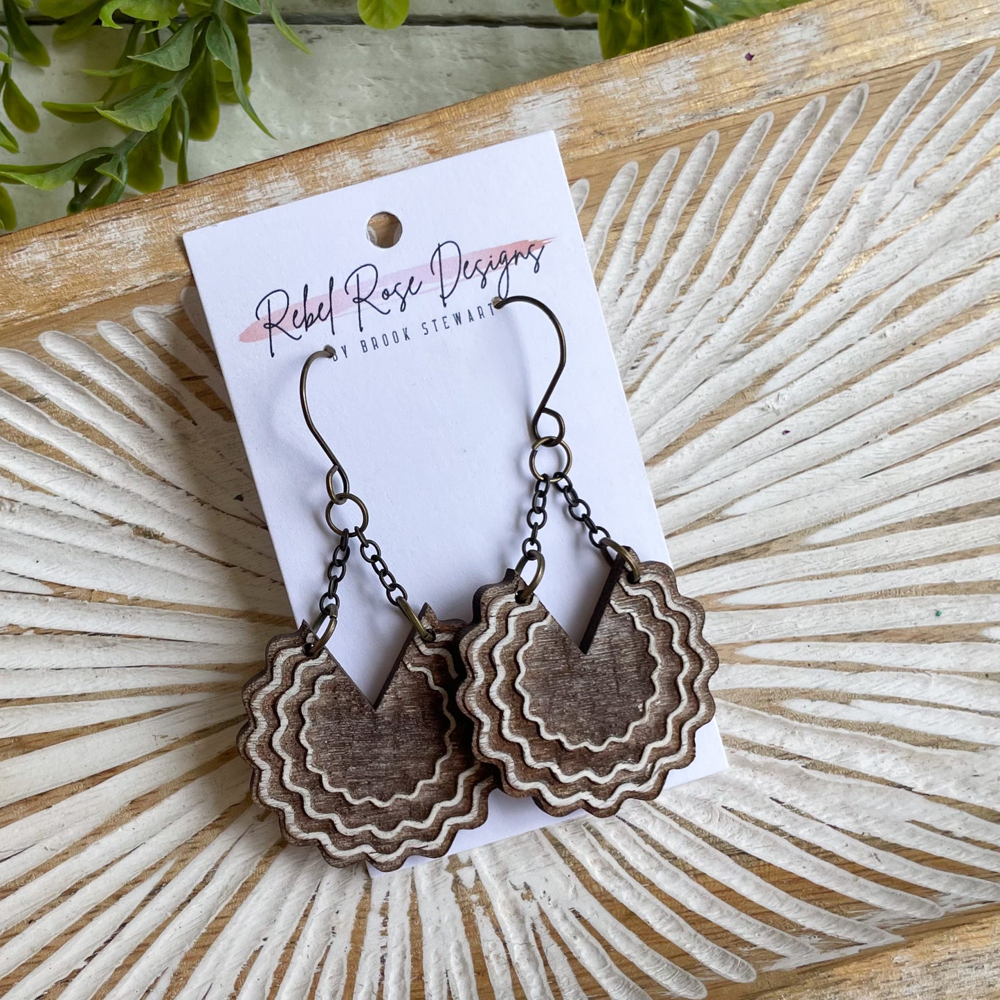 Round Scallop Wood Earrings